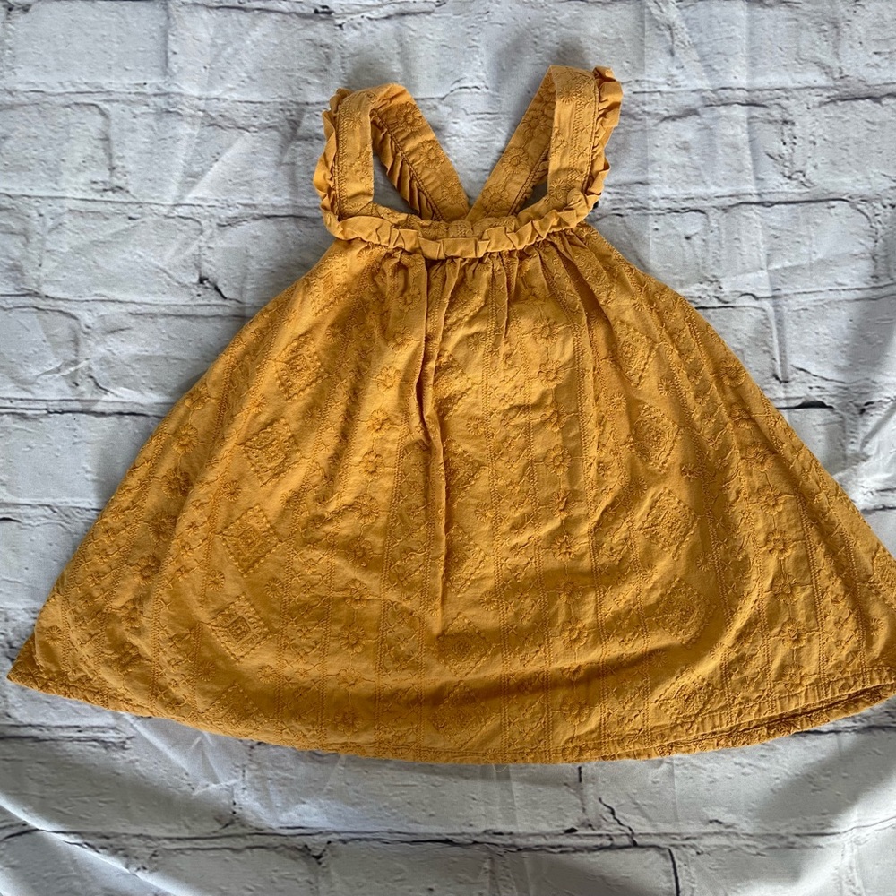 Jillian’s closet 24m